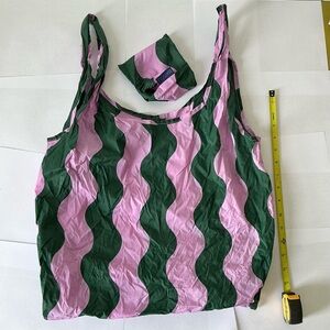 Pink and Green Wavy Standard Baggu